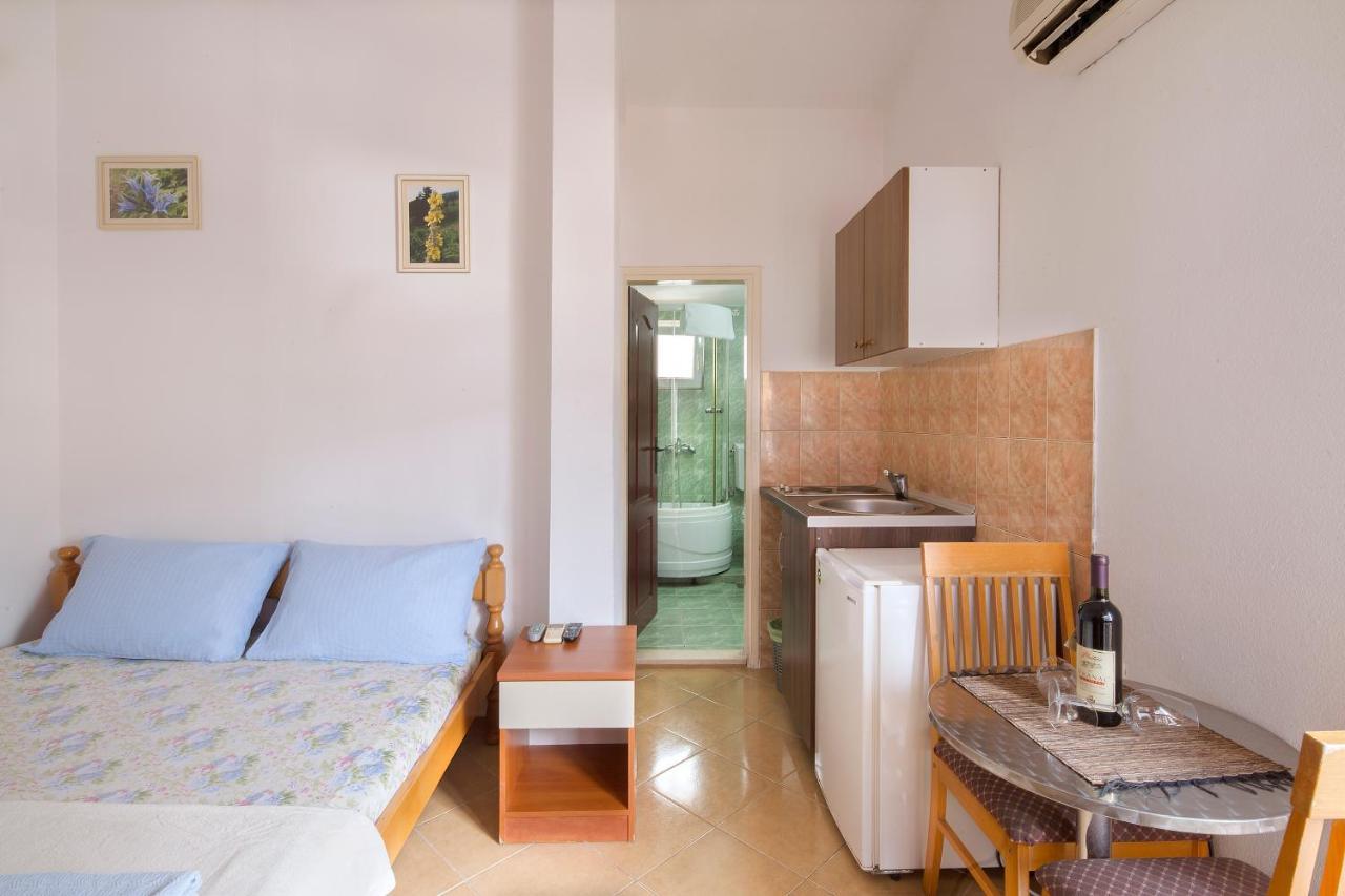 בודווה Apartments Antic מראה חיצוני תמונה